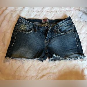 Junior cut-off denim shorts (9)